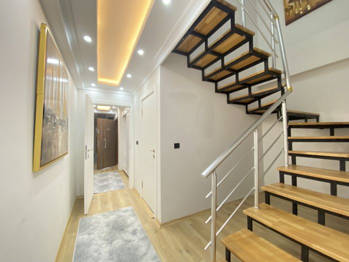 Stylish City Apartment | High-Speed WiF & Elevator