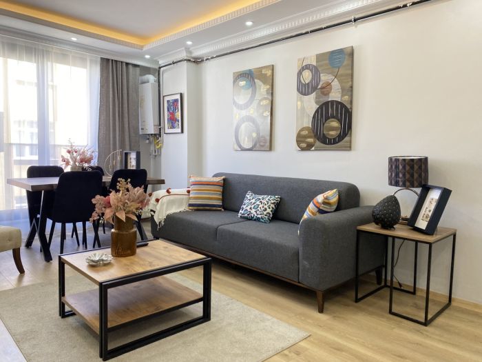 Elegant New Apartment with Fast WiFi