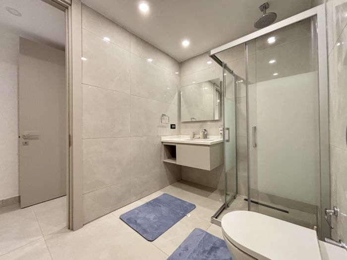 Türkbükü'nde Modern Havuzlu Villa