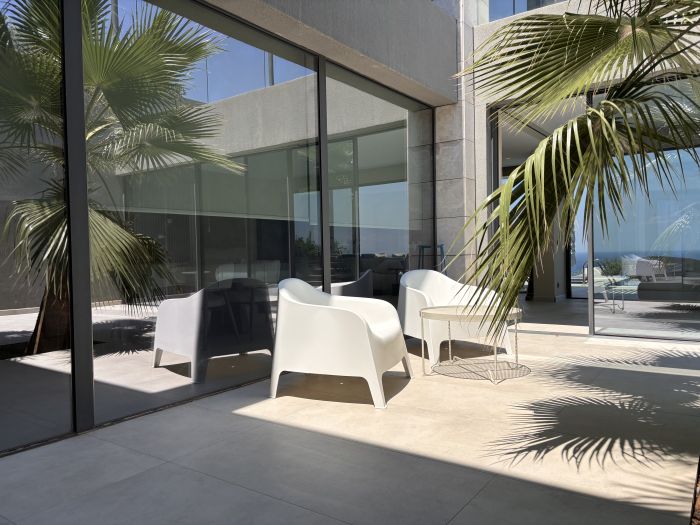 Yalıkavak Villa with Pool, Garden & Sea View