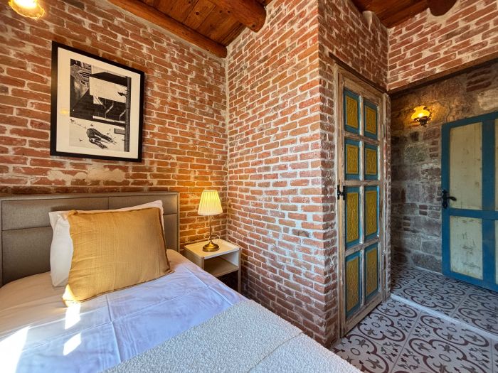 Historic Art House | Award-Winning Gallery Home