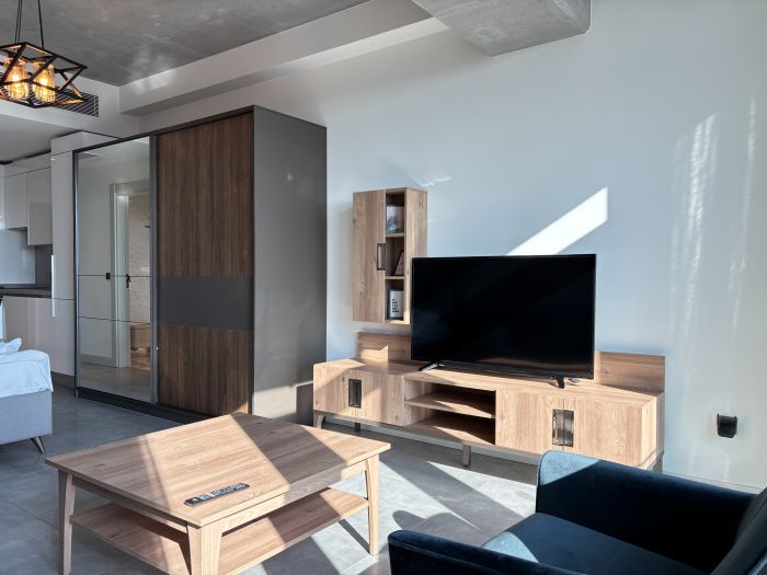 Luxury Studio on the 19th Floor | Queen Bomonti