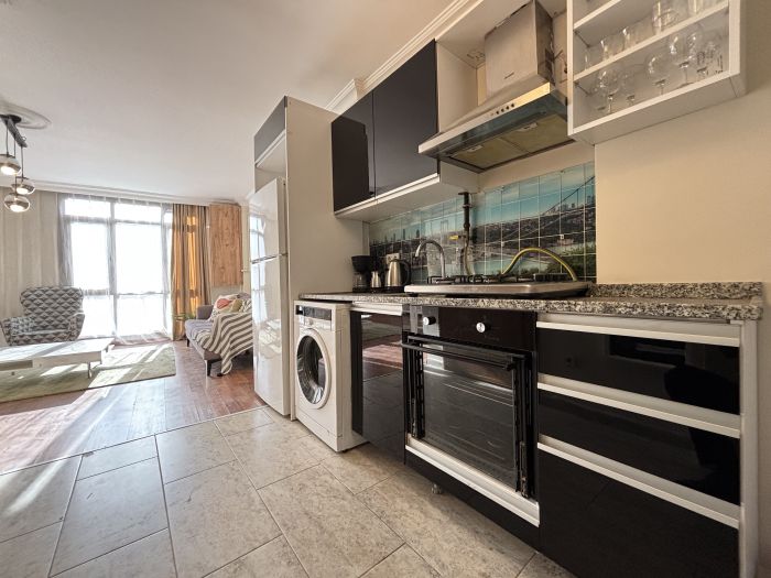 Stylish 1BR Home Near Taksim, Beyoğlu