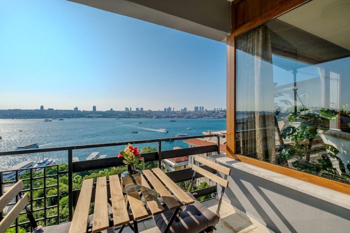 Duplex Flat w Panoramic Bosphorus View and Terrace