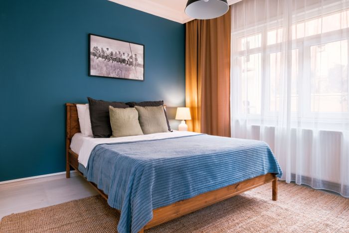 Stylish Flat w/ Balcony – 5 Mins from Taksim Square