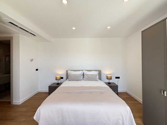 Türkbükü'nde Modern Havuzlu Villa
