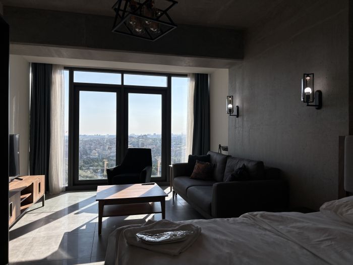 Luxury Studio on the 19th Floor | Queen Bomonti