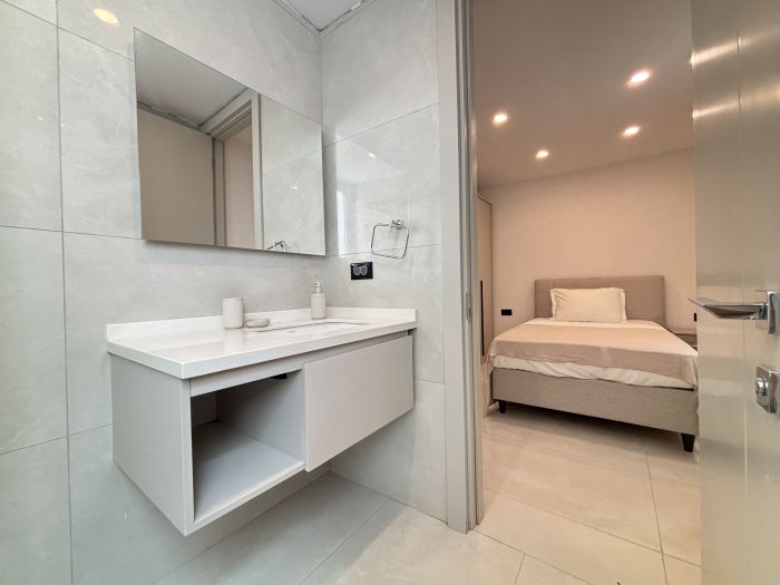 Türkbükü'nde Modern Havuzlu Villa