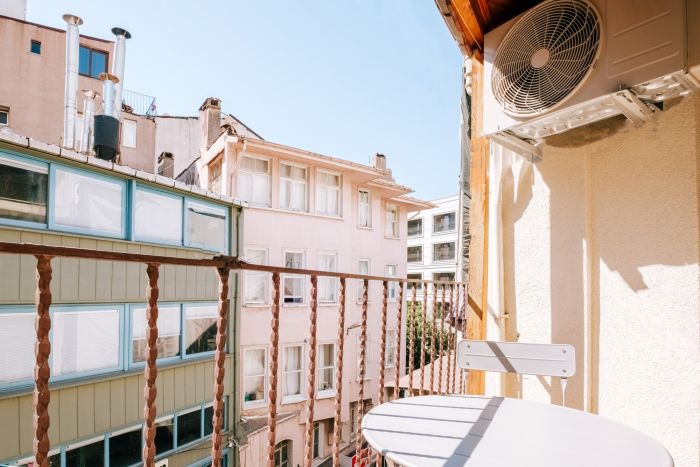 Urban Suite with Balcony • Close to Taksim