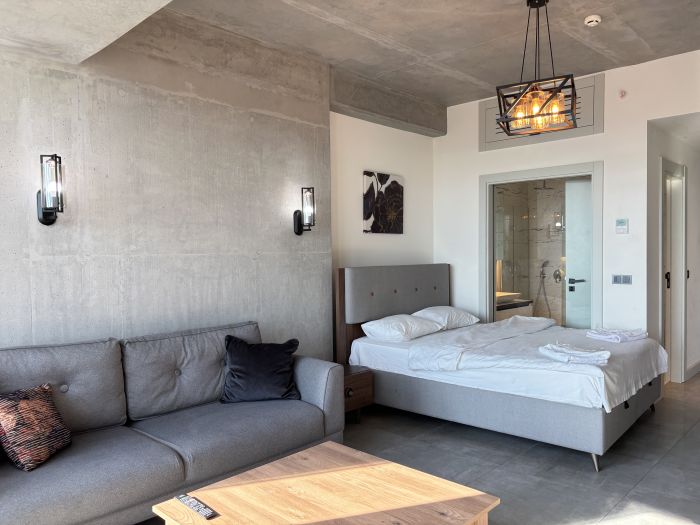 Luxury Studio on the 19th Floor | Queen Bomonti