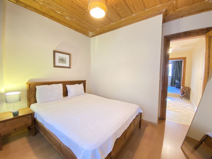 Classic Cozy 1+1 Home in Central Beyoğ