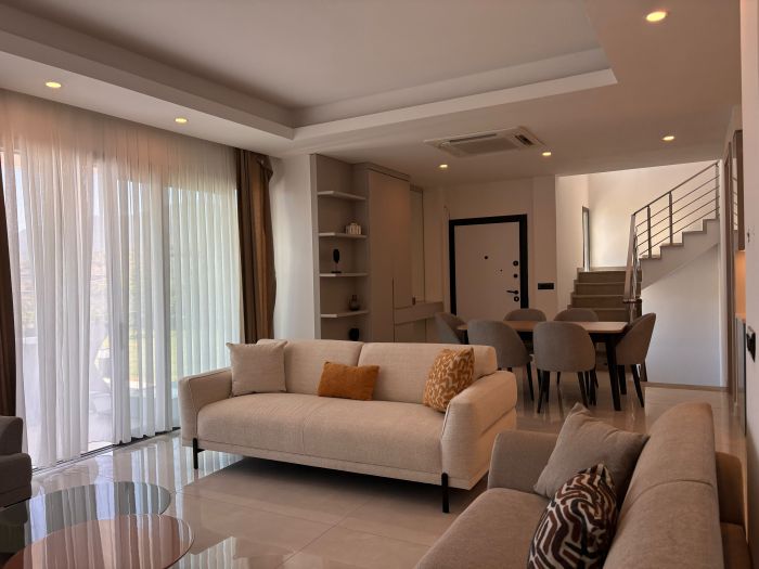 Türkbükü'nde Modern Havuzlu Villa