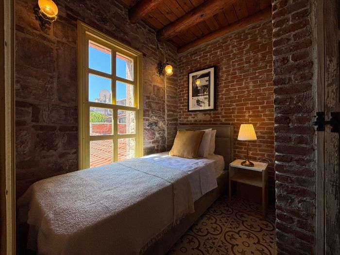 Historic Art House | Award-Winning Gallery Home