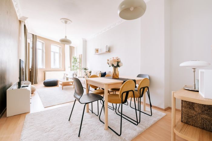 Urban Suite with Balcony • Close to Taksim