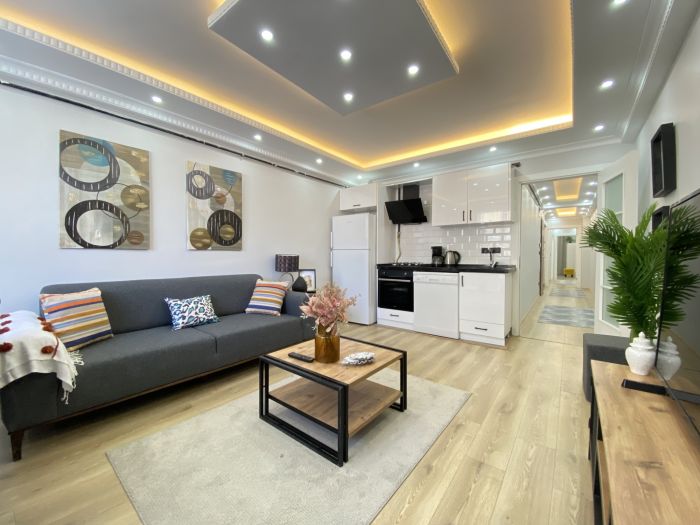 Elegant New Apartment with Fast WiFi