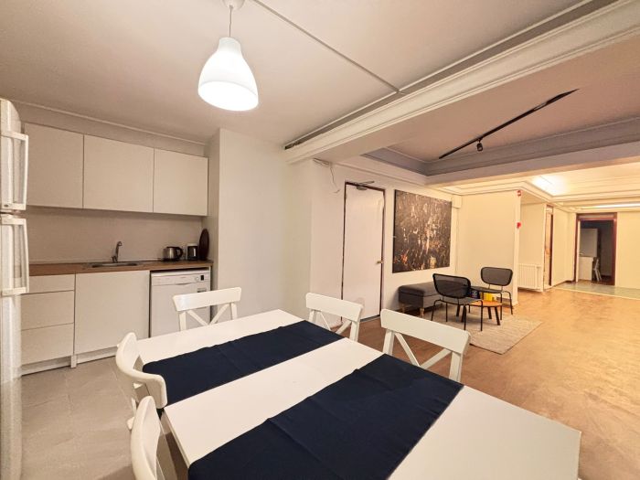 Spacious 5BR in Central Şişli Near Metro - İstanbul, Şişli