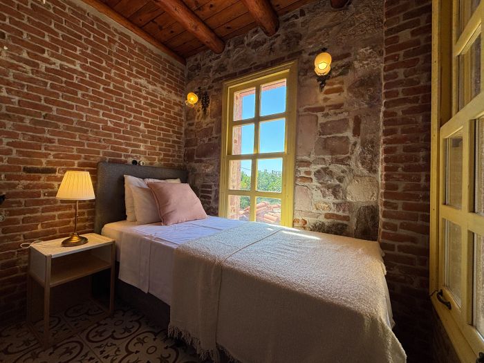 Historic Art House | Award-Winning Gallery Home