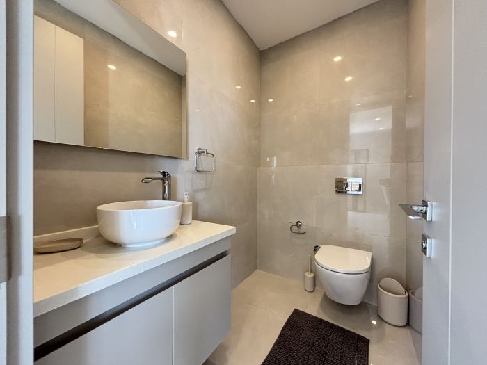 Türkbükü'nde Modern Havuzlu Villa