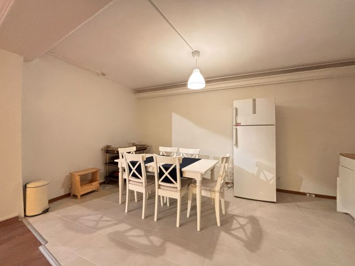 Spacious 5BR in Central Şişli Near Metro - İstanbul, Şişli