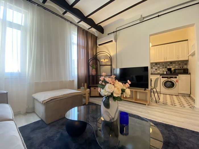 Central Flat Close to Galata Tower & Metro