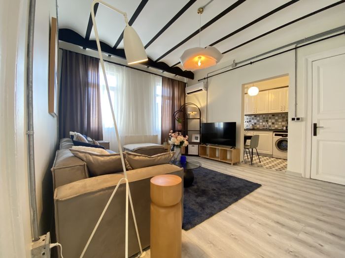 Central Flat Close to Galata Tower & Metro