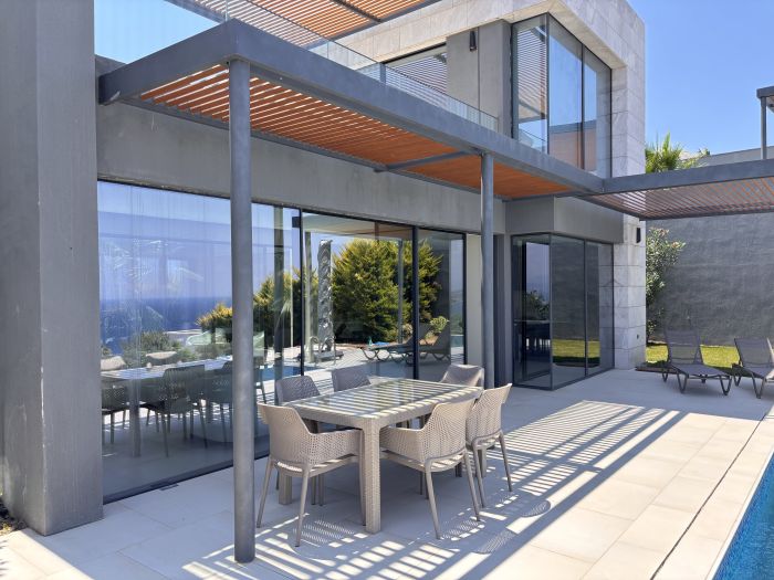Yalıkavak Villa with Pool, Garden & Sea View