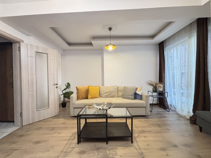Taksim’in Kalbinde Şık 2+1 Daire!