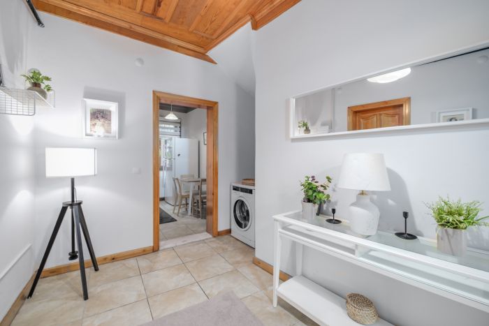 Detached Triplex with Garden & Terrace