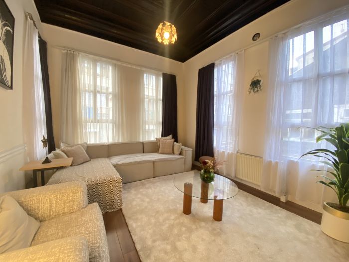 Charming Historic Balat House | 2 Floors • 5 BR