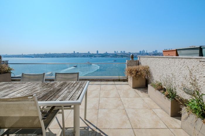 Duplex Flat w Panoramic Bosphorus View and Terrace