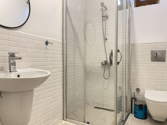 Classic Cozy 1+1 Home in Central Beyoğ