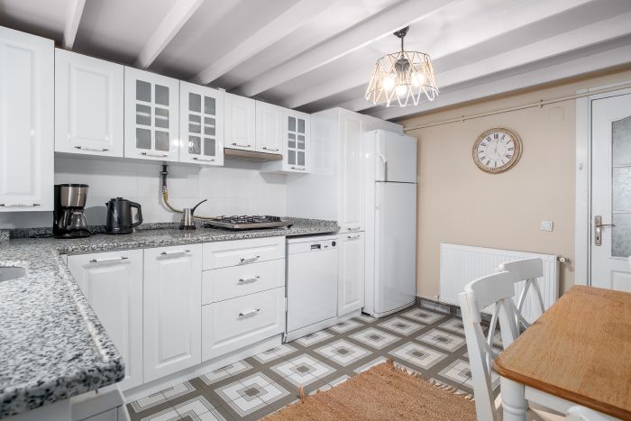 Cozy Home with Cozy Garden in Ortakoy