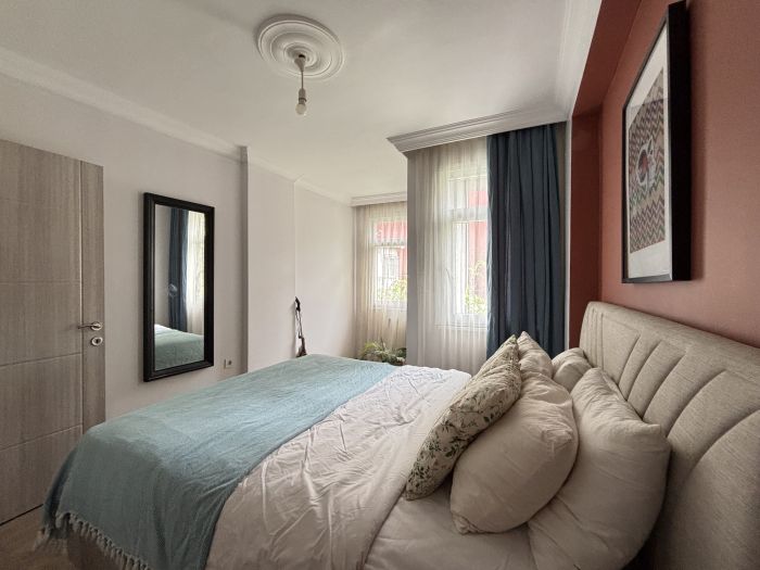 Taksim’in Kalbinde Şık 2+1 Daire!