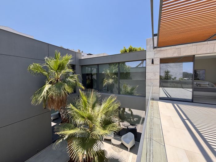 Yalıkavak Villa with Pool, Garden & Sea View