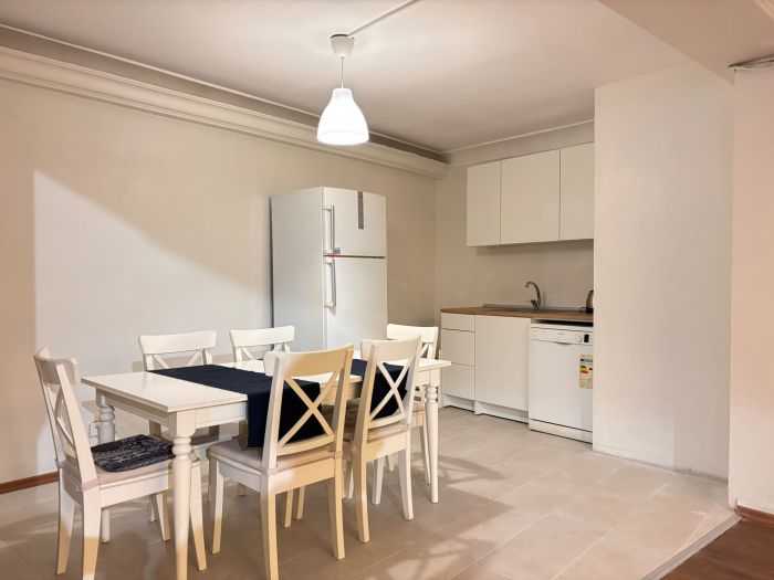 Spacious 5BR in Central Şişli Near Metro - İstanbul, Şişli