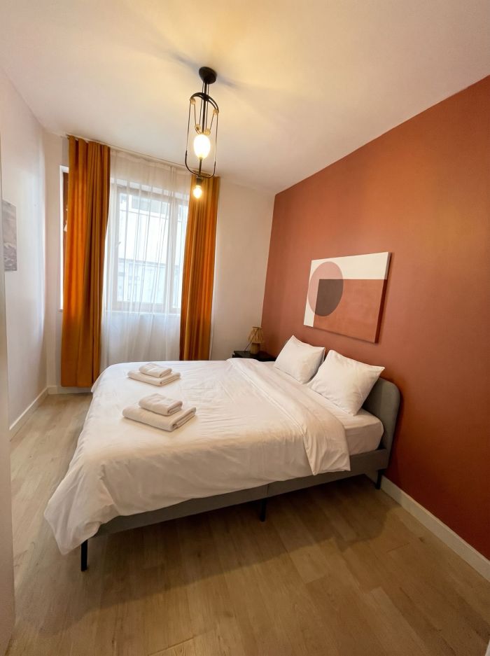 Stylish 2BR Flat Near Grand Bazaar & Eminönü