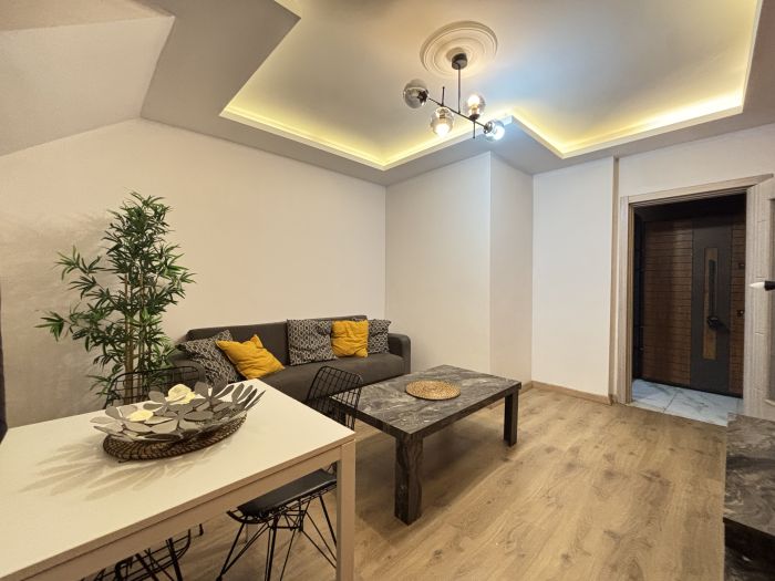 Large 2BR Home • Perfect for Groups