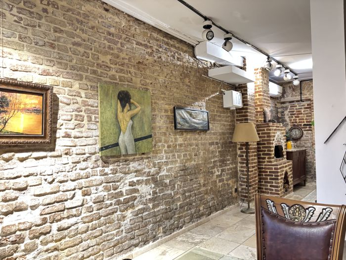 Balat’ta Eşsiz Sanat Evi | 5 Yatak Odası & Bahçe