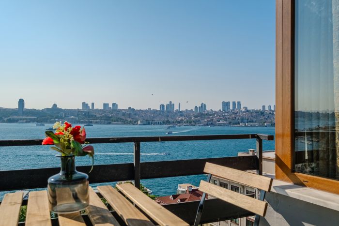 Duplex Flat w Panoramic Bosphorus View and Terrace