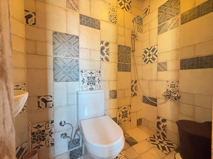 Historic Art House | Award-Winning Gallery Home