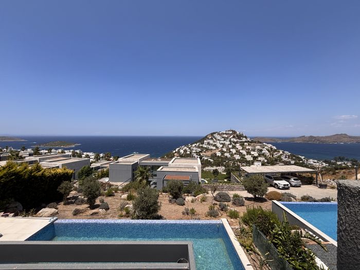 Yalıkavak Villa with Pool, Garden & Sea View