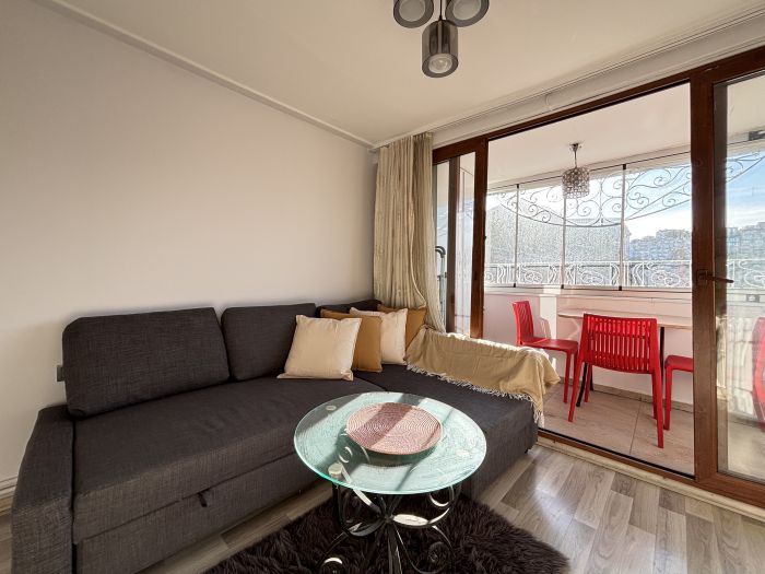 Balat’ta Eşsiz Sanat Evi | 5 Yatak Odası & Bahçe