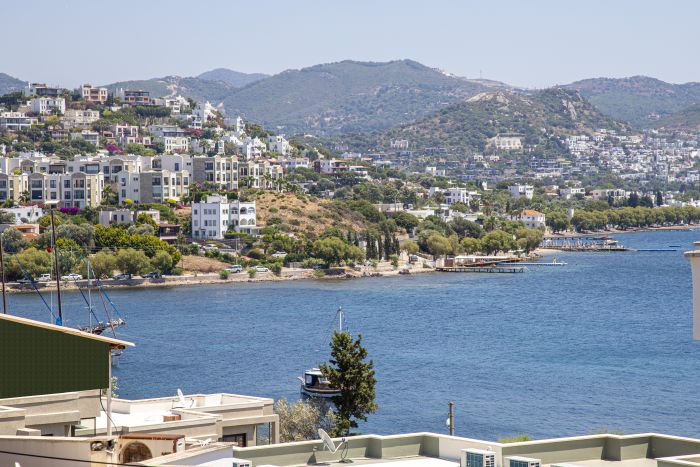 Cozy Duplex with Fascinating View in Yalikavak