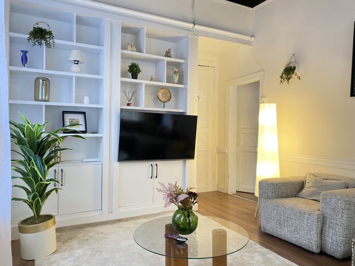 Charming Historic Balat House | 2 Floors • 5 BR