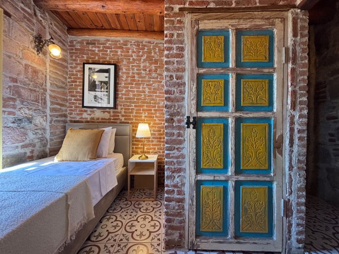 Historic Art House | Award-Winning Gallery Home