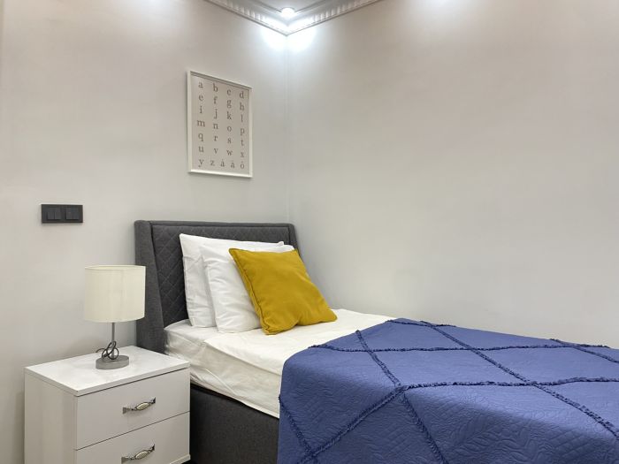 Elegant New Apartment with Fast WiFi