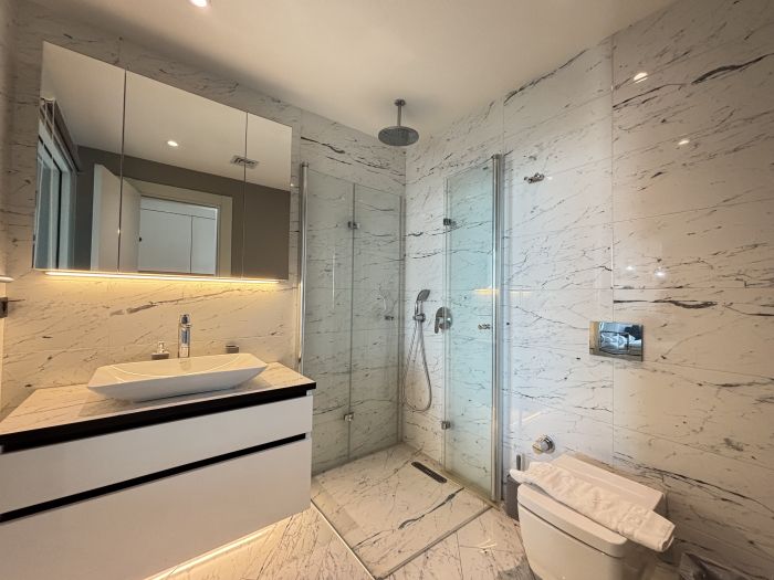 Luxury Studio on the 19th Floor | Queen Bomonti