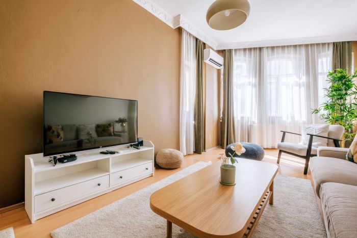 Urban Suite with Balcony • Close to Taksim