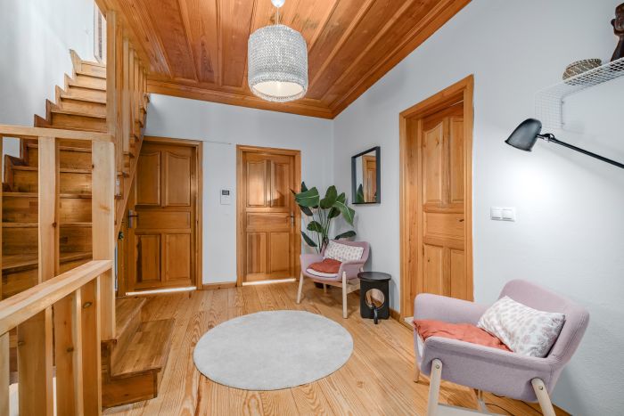 Detached Triplex with Garden & Terrace