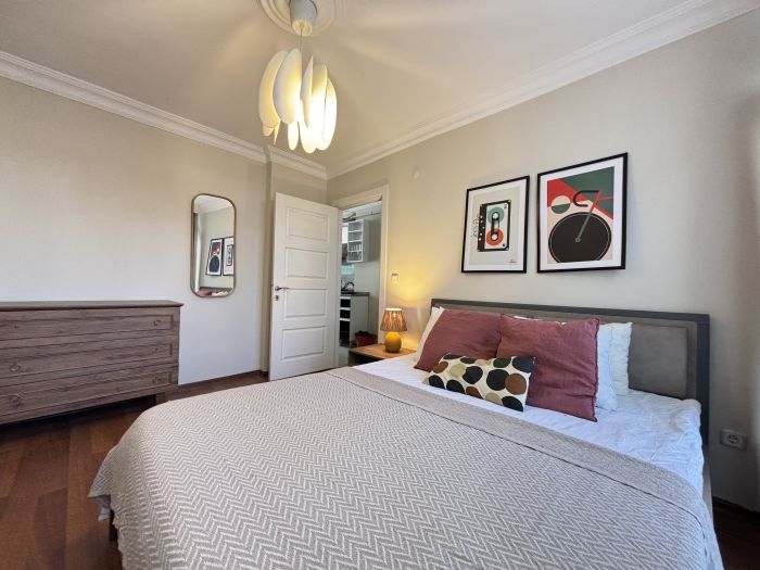 Stylish 1BR Home Near Taksim, Beyoğlu